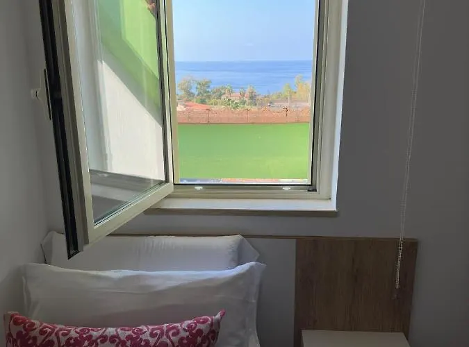 The Sun - Family Bed & Breakfast Tropea