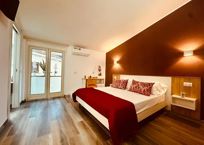 The Sun - Family Tropea