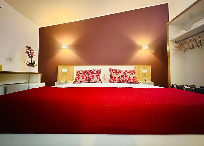 The Sun - Family Bed & Breakfast